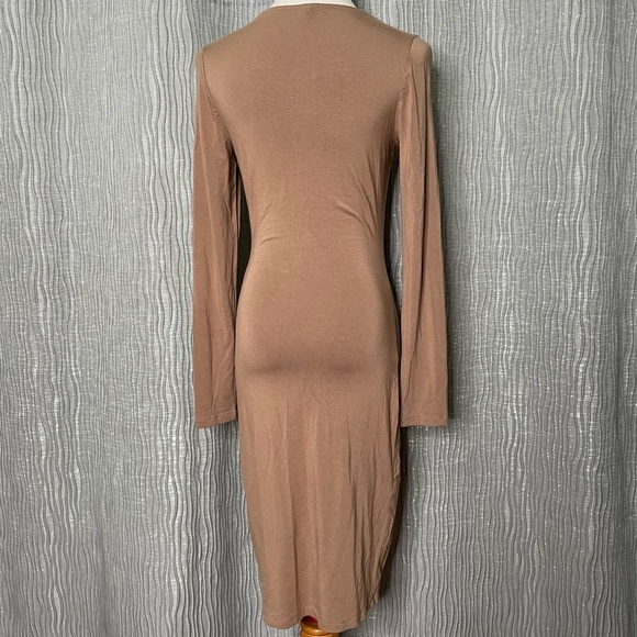Tobi Vene Taupe Midi Dress - Picture 5 of 8